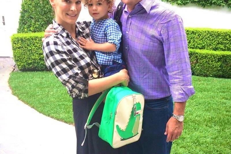 Molly Sims ir Scottas Stuberis su sūnumi Brooksu
