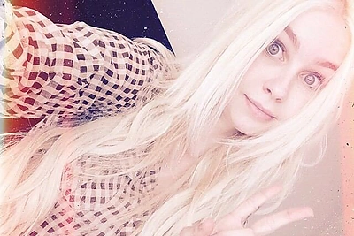 Be makiažo nusifotografavusi Simona Milinytė tiki vidinio grožio galia