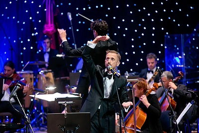 Vilniuje kocertavęs Linas Adomaitis savo gerbėjus skraidino laiko mašina