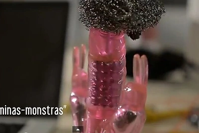 Filmo „Rūsys“ komanda vilniečius šiurpino ir elektros šoku, ir spygliuotu vibratoriumi