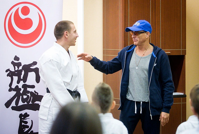 Jeanas Claude'as Van Damme‘as ir Marius Repšys