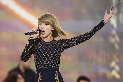 Taylor Swift pranešė liūdną žinią – jos mamai diagnozuotas vėžys