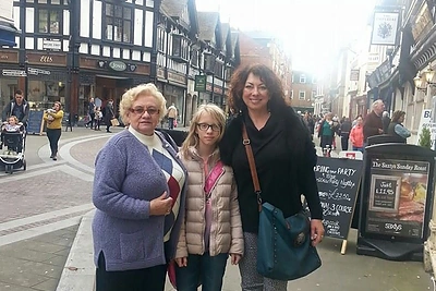 Daiva Tamošiūnaitė su mama ir dukra