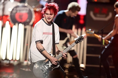 Michaelas Cliffordas iš grupės „5 Seconds of Summer“