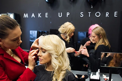 „Make Up Store“ šventinis renginys