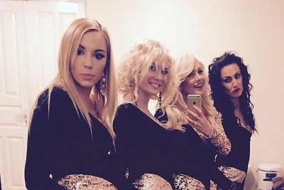 „Pop Ladies“ atlikėjos pademonstravo nėščiųjų pilvukus