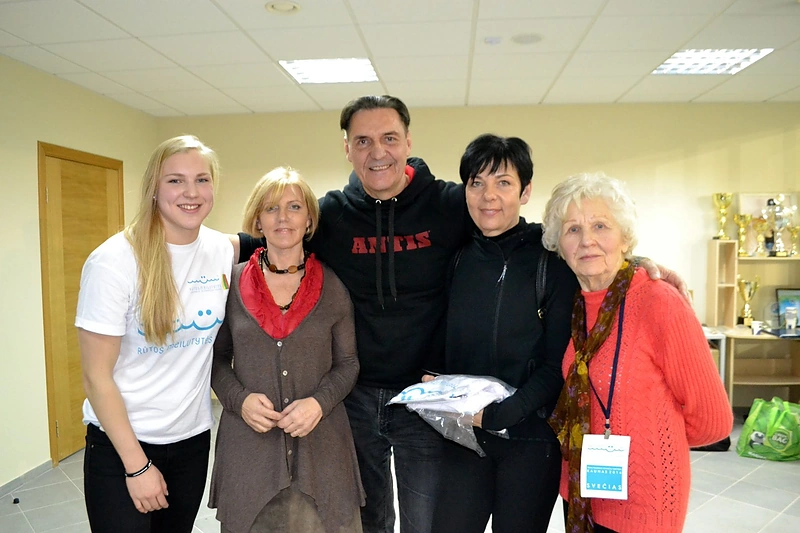 Algirdas Kaušpėdas su žmona ir Rūta Meilutyte