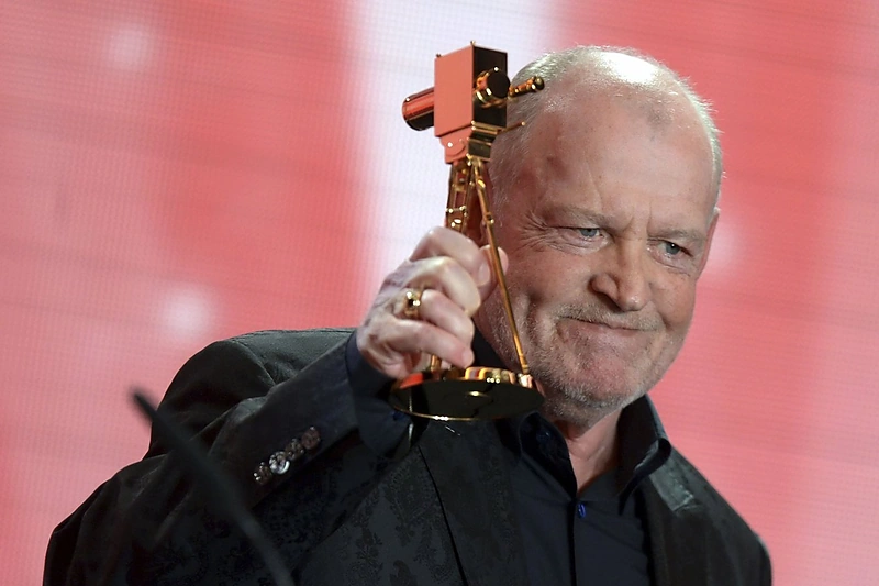 Mirė garsus roko ir bliuzo dainininkas Joe Cockeris