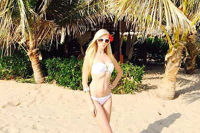 Inga Stumbrienė siunčia karštą naujametį sveikinimą iš Jungtinių Arabų Emyratų