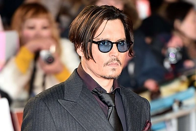 Aktorius Johnny Deppas netikėtai sudalyvavo muzikos įrašo sesijoje