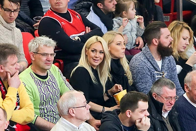 Oksana Pikul-Jasaitienė krepšinio varžybose už Simą sirgo smaguriaudama spragėsiais