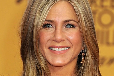 Jennifer Aniston tapo naujuoju oro linijų „Emirates Airlines“ veidu