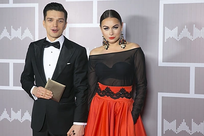 Išsipustę M.A.M.A. apdovanojimų svečiai žengė raudonu kilimu