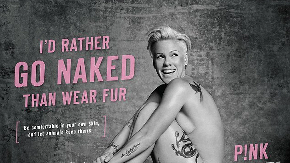 Pink PETA reklamoje