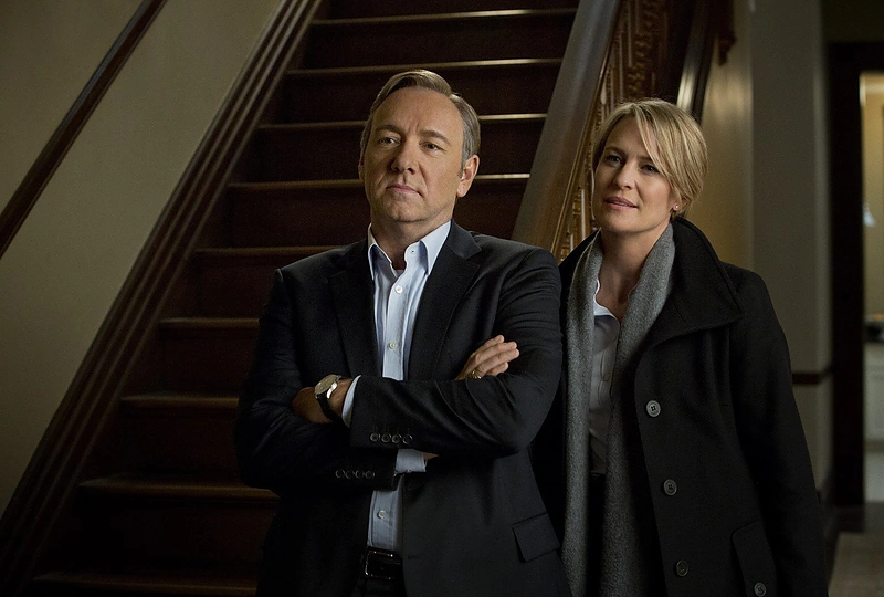 Robin Wright ir Kevinas Spacey seriale „Kortų namelis“