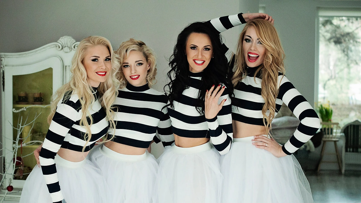 „Pop Ladies“