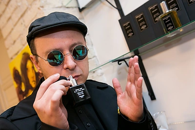 Kvepalų kūrėjas Aistis Mickevičius: „Supratau, koks menas yra parfumerija“