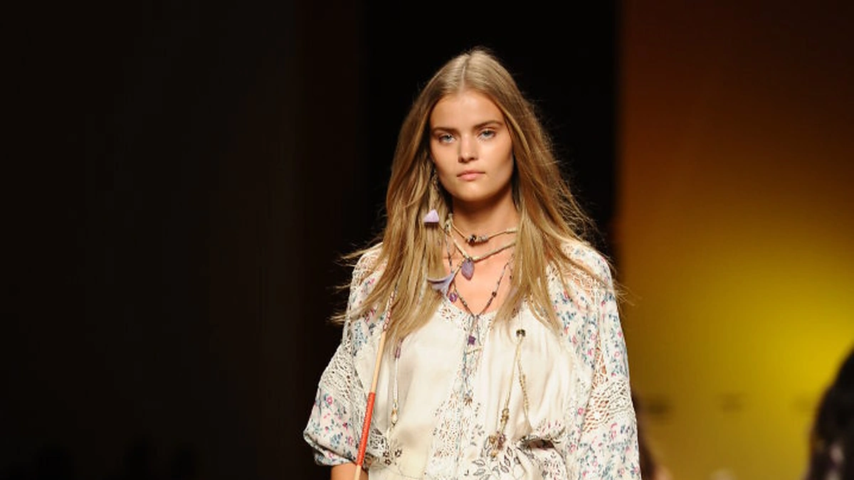 „Etro“ mados namų kolekcijos modelis