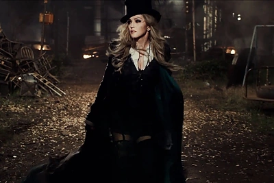 Naujame Madonnos vaizdo klipe „Ghosttown“ – miręs miestas ir kova dėl išlikimo su Terrence'u Howardu