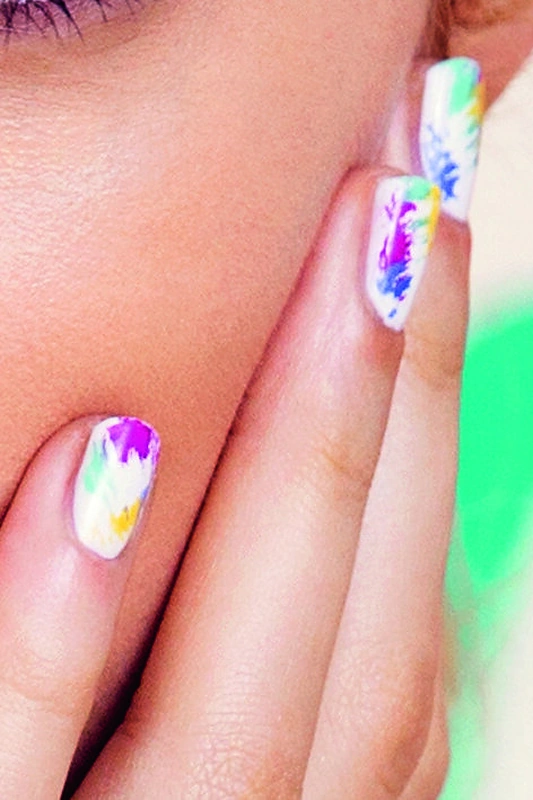 „Oriflame“ tendencijų katalogo „Trend Book“ nuotrauka.