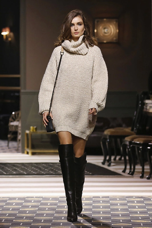 H&M kolekcijos modelis