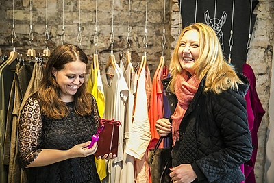 Parduotuvės atidarymo akimirka