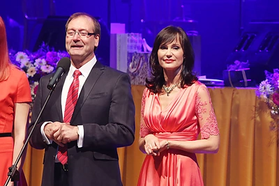 Teismas imasi Viktoro Uspaskicho ir Jolantos Blažytės skyrybų bylos