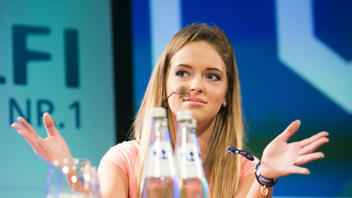Monika Šalčiūtė „Login“ konferencijoje