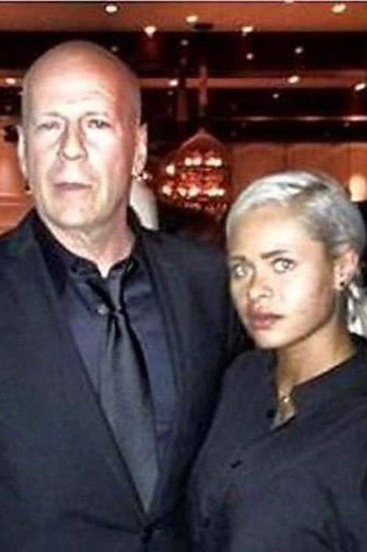 Bruce'as Willisas ir Rachel S.