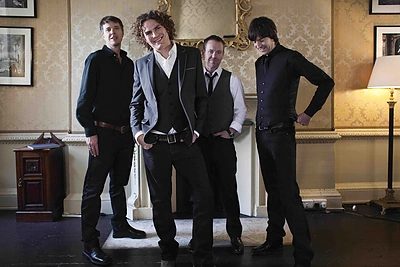 Lietuvoje pirmąkart koncertuos šlovinga britų kompanija „Toploader“