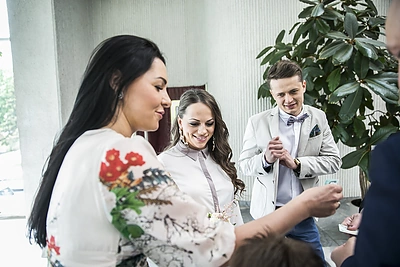 Inetos Puzaraitės ir Ąžuolo Žvagulio vestuvės / Viganto Ovadnevo/Žmonės.lt nuotr.