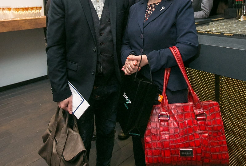 Aktorius ir parfumeris Aistis Mickevičius (su mama) kvepalų „Issey Miyake Expeditions“ pristatyme