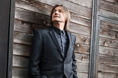 Artėjančio 50-mečio proga Žilvinas Žvagulis pristato naują dainą ir fotosesiją