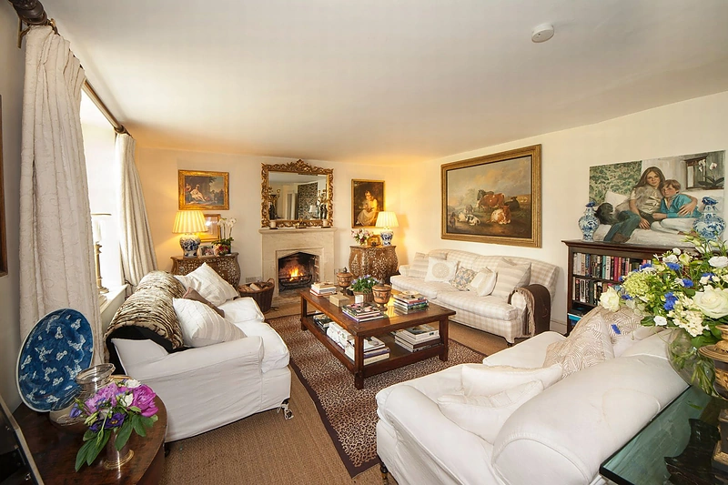 Elizabeth Hurley dvaras