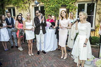 Asta Valentaitė po metus trukusių derybų tapo naujos lietuviškos kosmetikos veidu