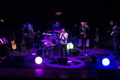 Los Andželo duetas „Rhye“ įtraukė Vilnių į vasaros koncertų turą