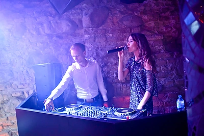 Justė Starinskaitė dainomis užbūrė vilniečius