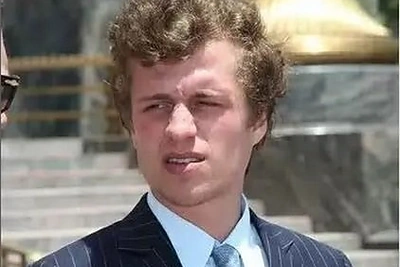 Į buvusios merginos namus įsilaužusį Paris Hilton brolį Conradą gaudė pareigūnai