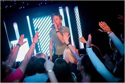 Po „Sel“ koncerto Klaipėdoje dūzgių linksmybės su Egidijumi Dragūnu persikėlė į naktinį klubą