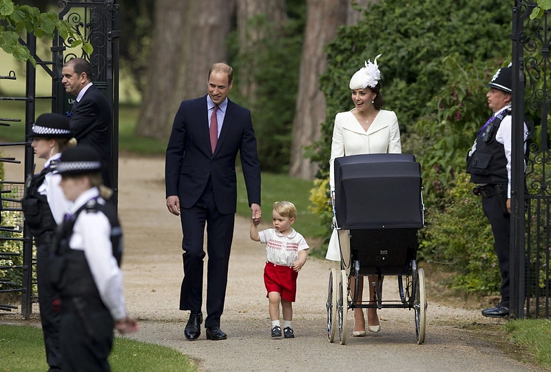 Princas Williamas ir Kembridžo hercogienė Catherine su vaikais