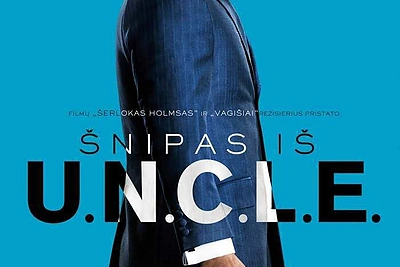 Henry Cavillas filmo „Šnipas iš U.N.C.L.E.“ plakate