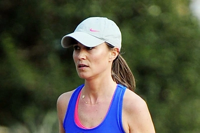 Kembridžo hercogienės Catherine sesuo Pippa Middleton įveikė Kenijos maratoną