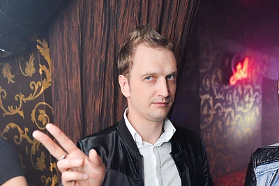 Ugnius Kiguolis: „Tai kuo trukdė tos skulptūros? Dabar reiktų dirbtinius bananus pastatyti“