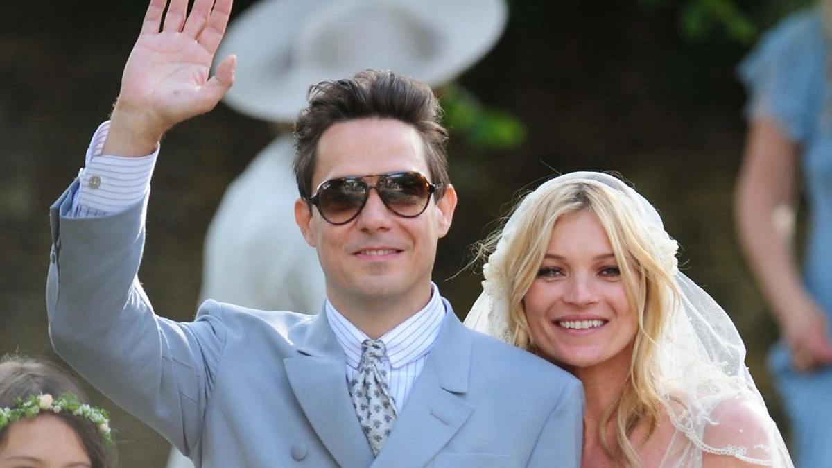 Kate Moss ir Jamie Hince'as (2011 m.)