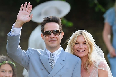 Kate Moss ir Jamie Hince'as (2011 m.)