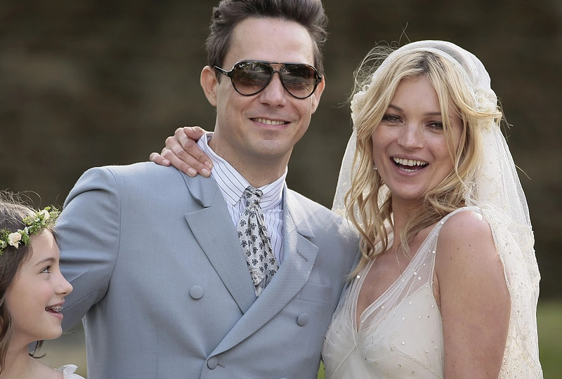 Kate Moss ir Jamie Hince'as (2011 m.)