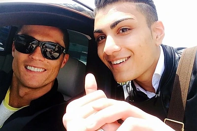 17-metis danas išleidžia tūkstančius, kad būtų panašus į savo dievaitį Cristiano Ronaldo