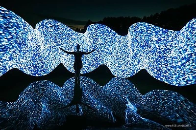 Miestui dedikuotas menas