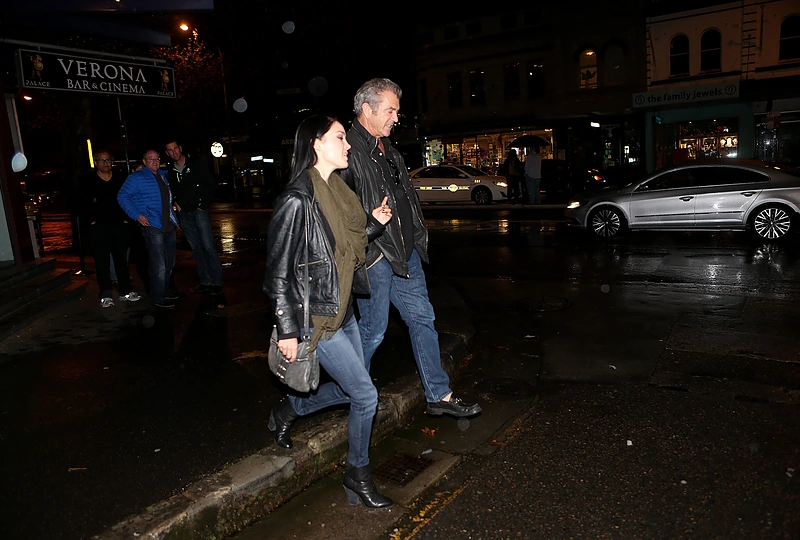 Melas Gibsonas ir Rosalind Ross