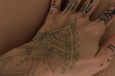 Simonos Milinytės tatuiruotė